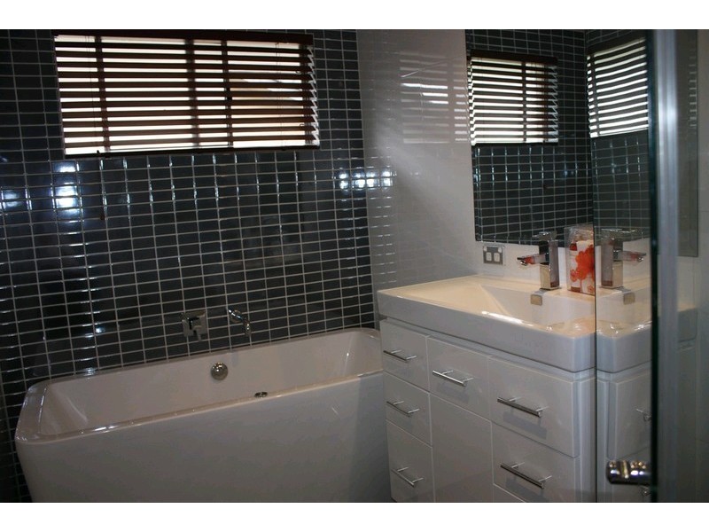 218 Benowa Road, Benowa QLD 4217