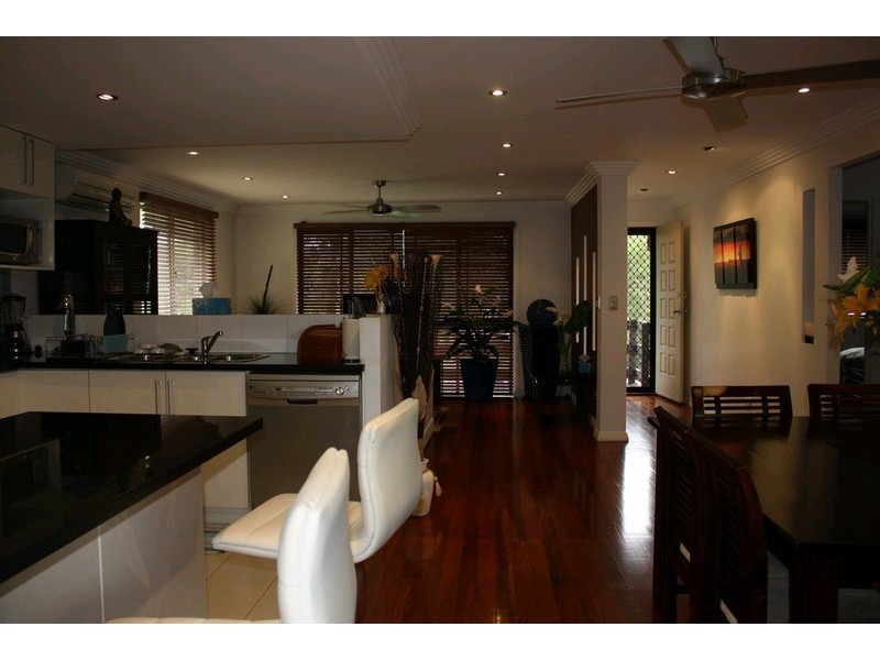 218 Benowa Road, Benowa QLD 4217