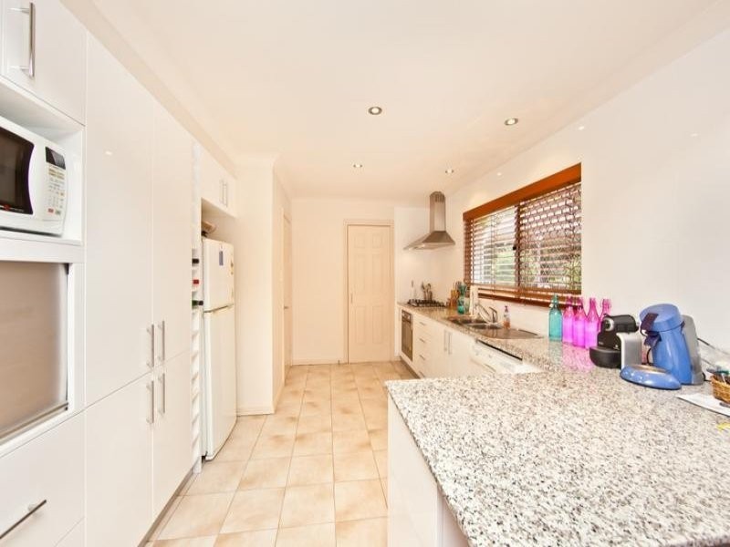 2 Oak Street, Nerang QLD 4211