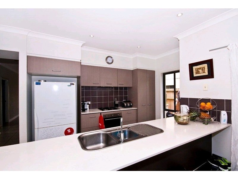 26 Lockwood Place, Molendinar QLD 4214