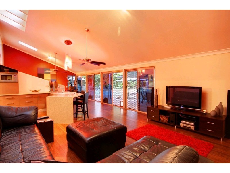 5 Ainsley Avenue, Ashmore QLD 4214