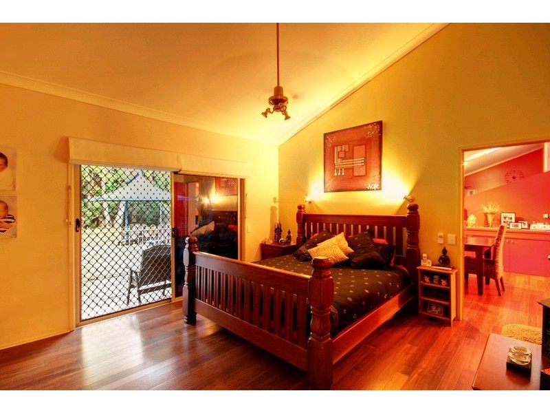 5 Ainsley Avenue, Ashmore QLD 4214