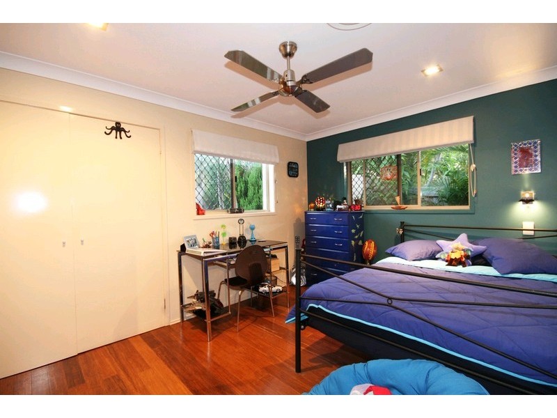 5 Ainsley Avenue, Ashmore QLD 4214