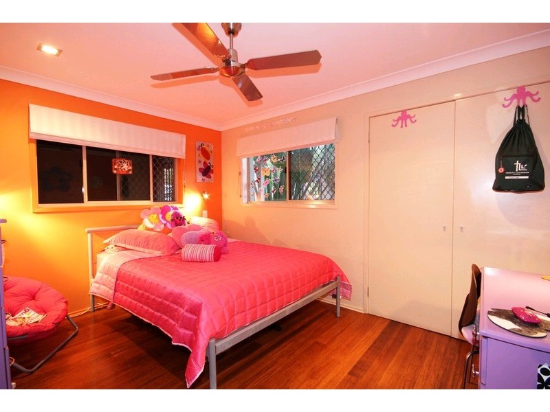 5 Ainsley Avenue, Ashmore QLD 4214