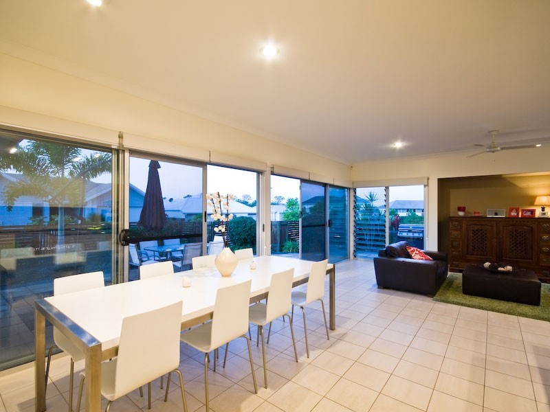 2 Goulburn Way, Wakerley QLD 4154