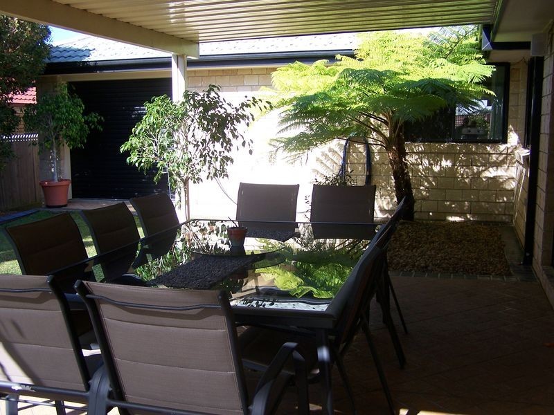 14 Cresthill Street, Birkdale QLD 4159