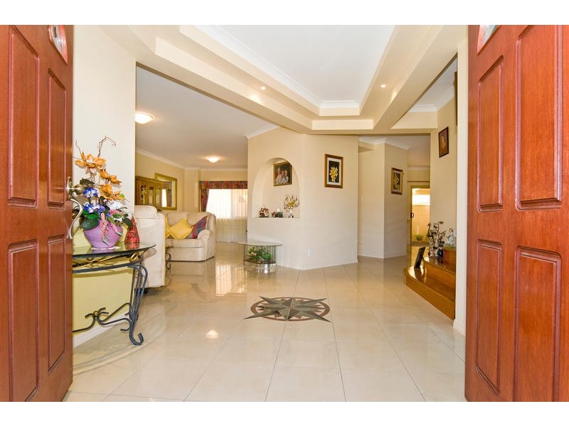 5 Mallan Terrace, Birkdale QLD 4159
