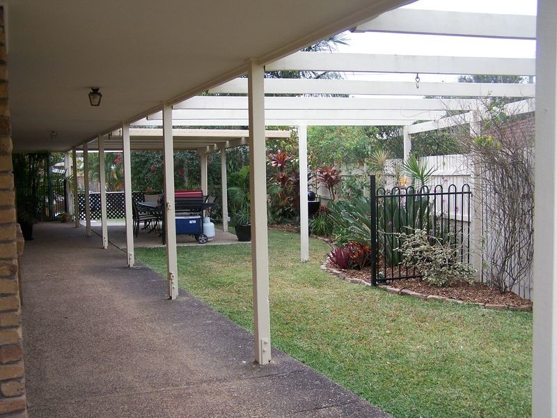 17 Sylvania Street, Wellington Point QLD 4160