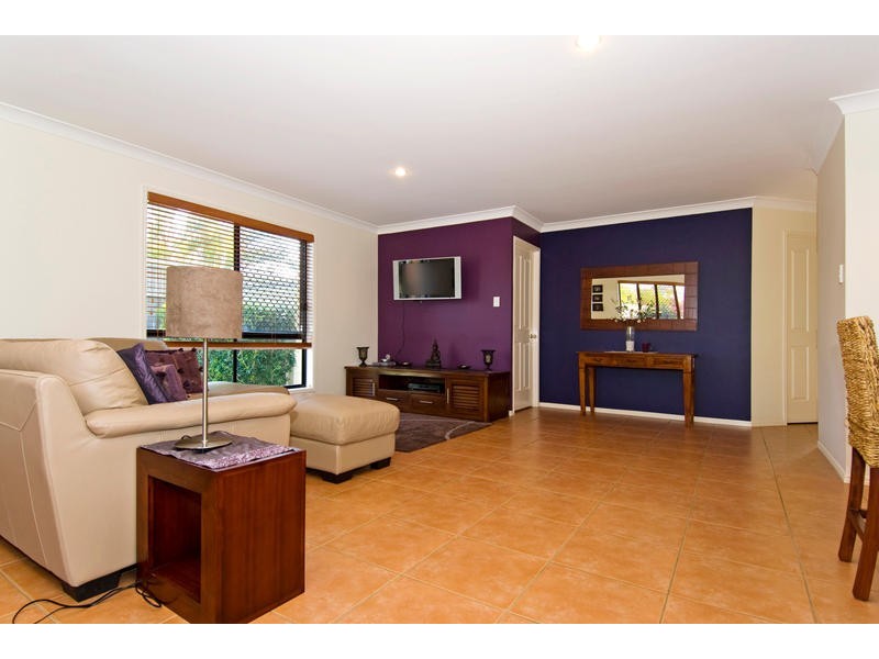 10 Mallan Terrace, Birkdale QLD 4159