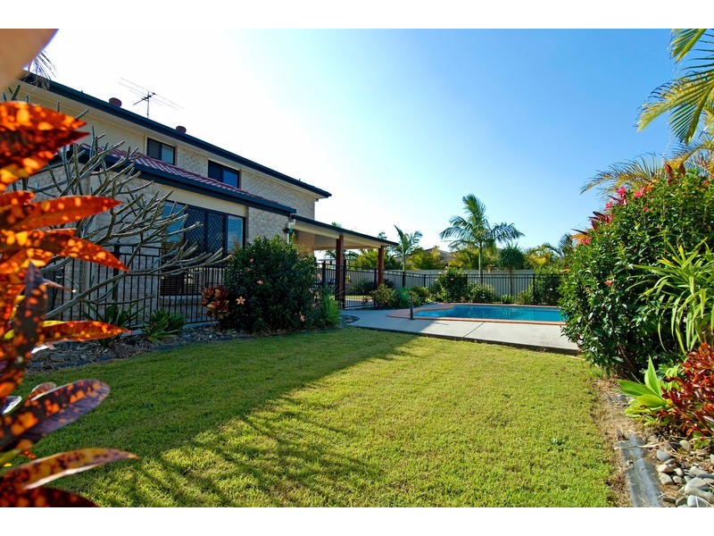 10 Mallan Terrace, Birkdale QLD 4159