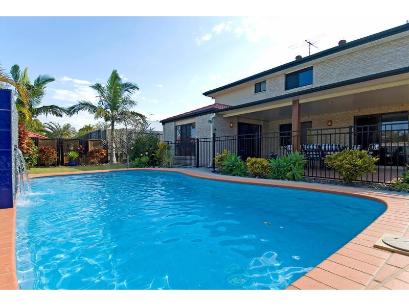 10 Mallan Terrace, Birkdale QLD 4159