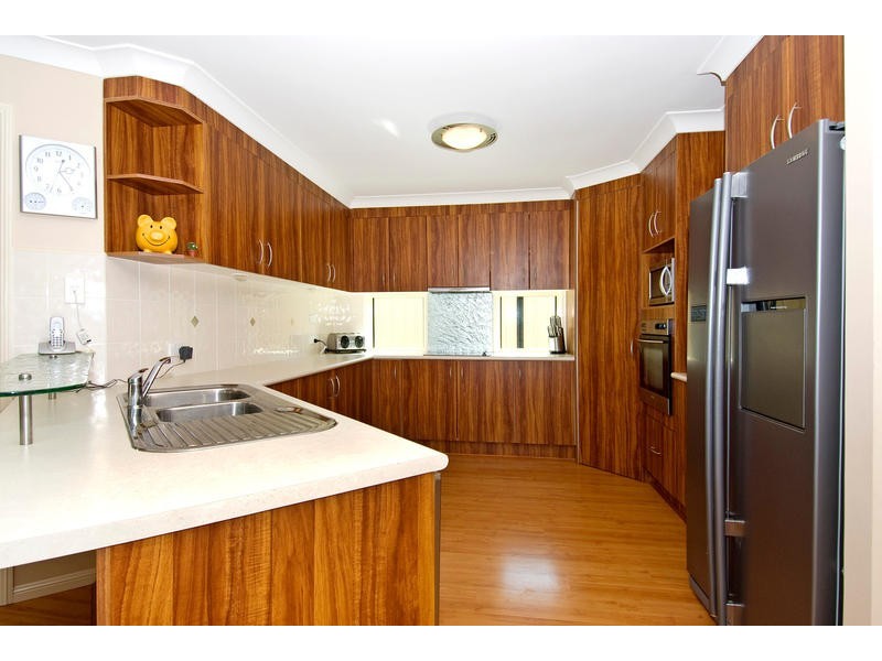 15 Joy Place, Wakerley QLD 4154