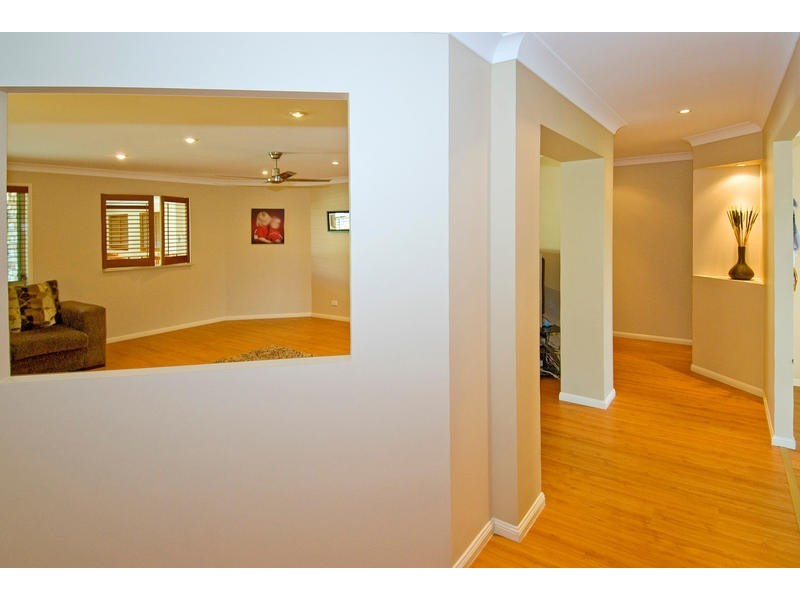 15 Joy Place, Wakerley QLD 4154
