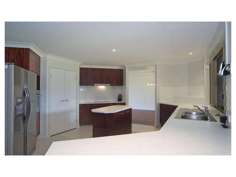 1 Tanya Court, Wellington Point QLD 4160
