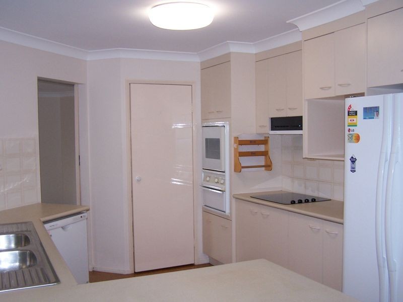 2 Laurance Court, Wellington Point QLD 4160