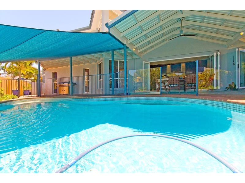 27 Mako Avenue, Birkdale QLD 4159