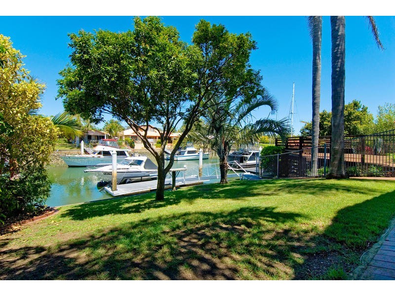 27 Mako Avenue, Birkdale QLD 4159