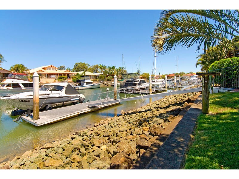 27 Mako Avenue, Birkdale QLD 4159