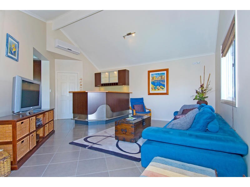 27 Mako Avenue, Birkdale QLD 4159