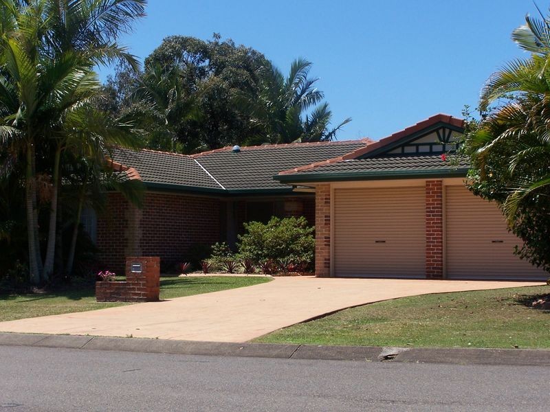 6 Spurs Drive, Wellington Point QLD 4160