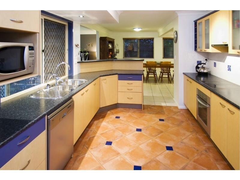 4 Caledonian Crescent, Alexandra Hills QLD 4161