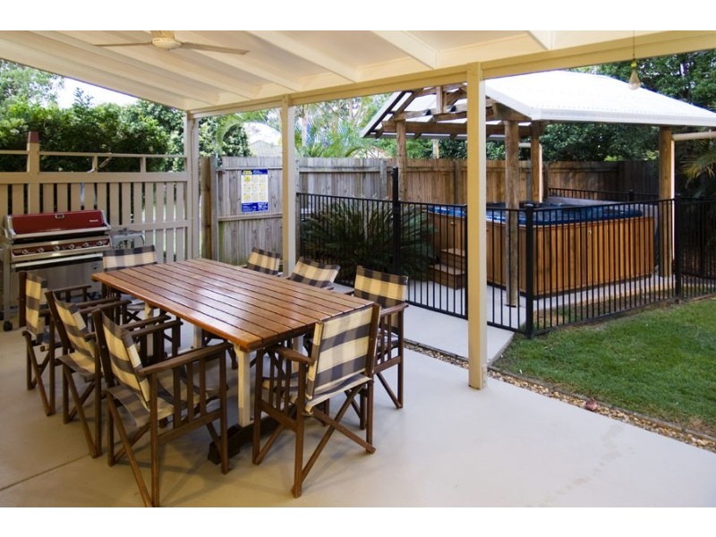4 Caledonian Crescent, Alexandra Hills QLD 4161