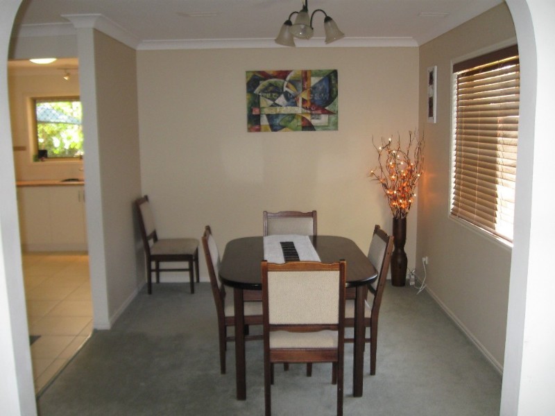 1 Glenwood Court, Birkdale QLD 4159