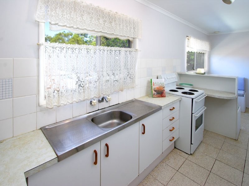 25 Myra Street, Birkdale QLD 4159