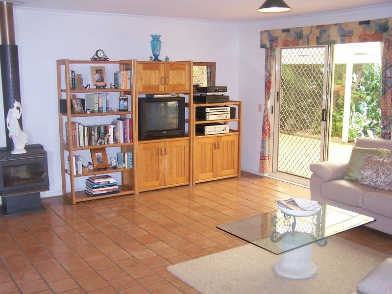 12 Edwardson Court, Birkdale QLD 4159