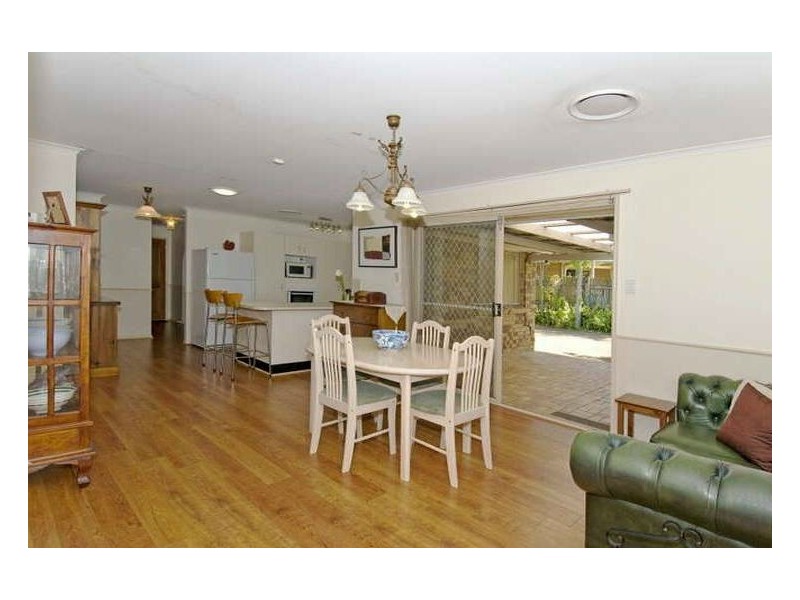 30 Sylvania Street, Wellington Point QLD 4160