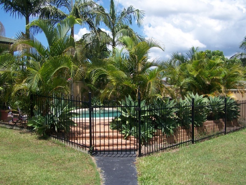 4 Cumberland Drive, Alexandra Hills QLD 4161