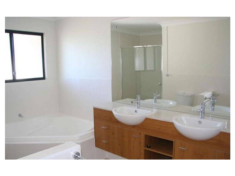 1/14 Channel Street, Cleveland QLD 4163