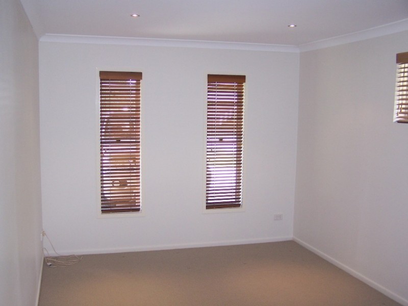 16 Ruth Street, Birkdale QLD 4159