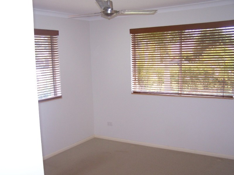 16 Ruth Street, Birkdale QLD 4159