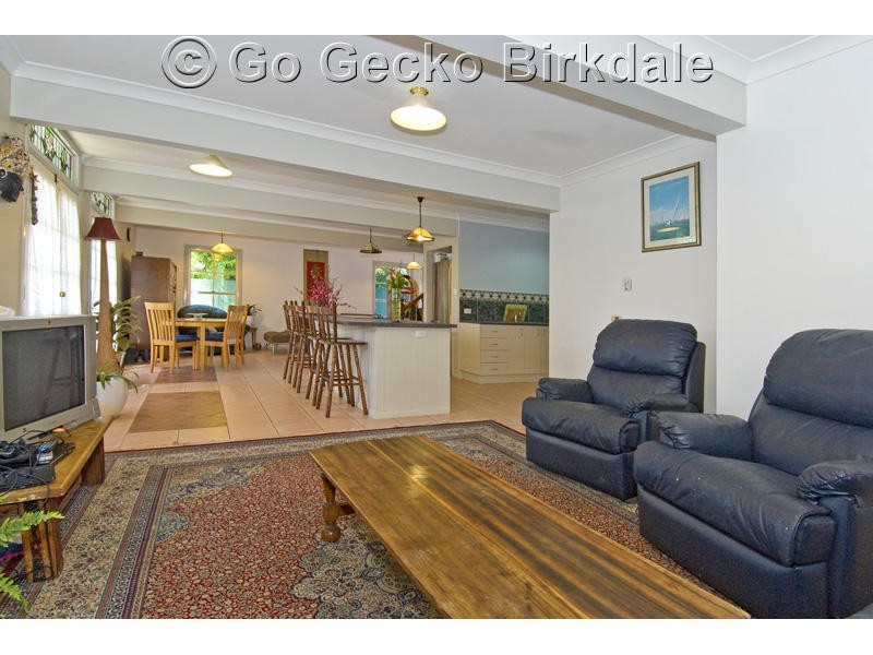 3 Collingwood Road, Birkdale QLD 4159