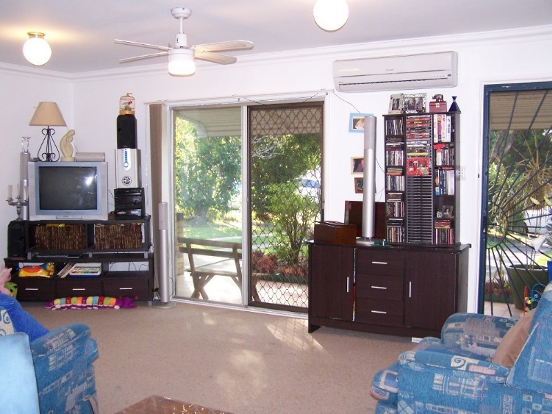 17 Blaxland Street, Capalaba QLD 4157