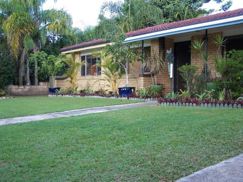 17 Blaxland Street, Capalaba QLD 4157