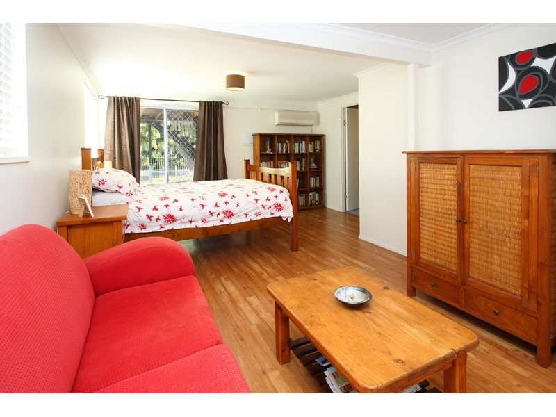 8 Makena Crescent, Birkdale QLD 4159