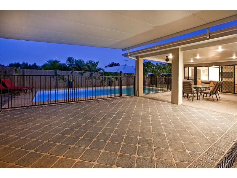 3 Corey Close, Wellington Point QLD 4160