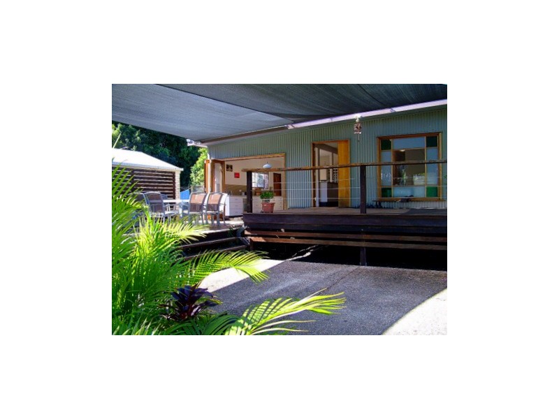 94 Queens Esplanade, Thorneside QLD 4158
