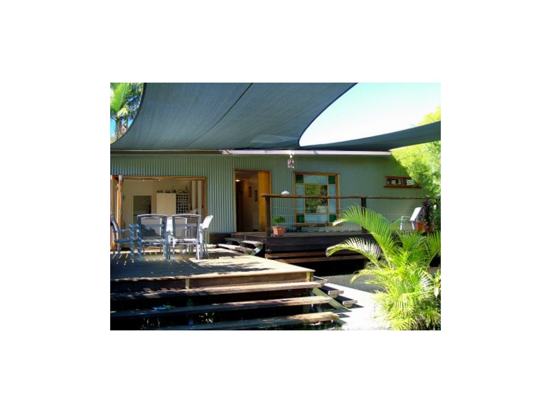 94 Queens Esplanade, Thorneside QLD 4158