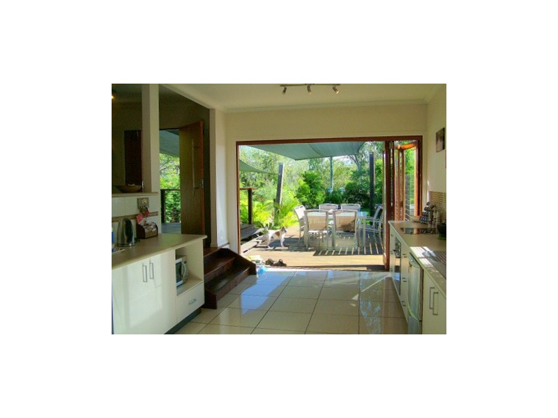 94 Queens Esplanade, Thorneside QLD 4158