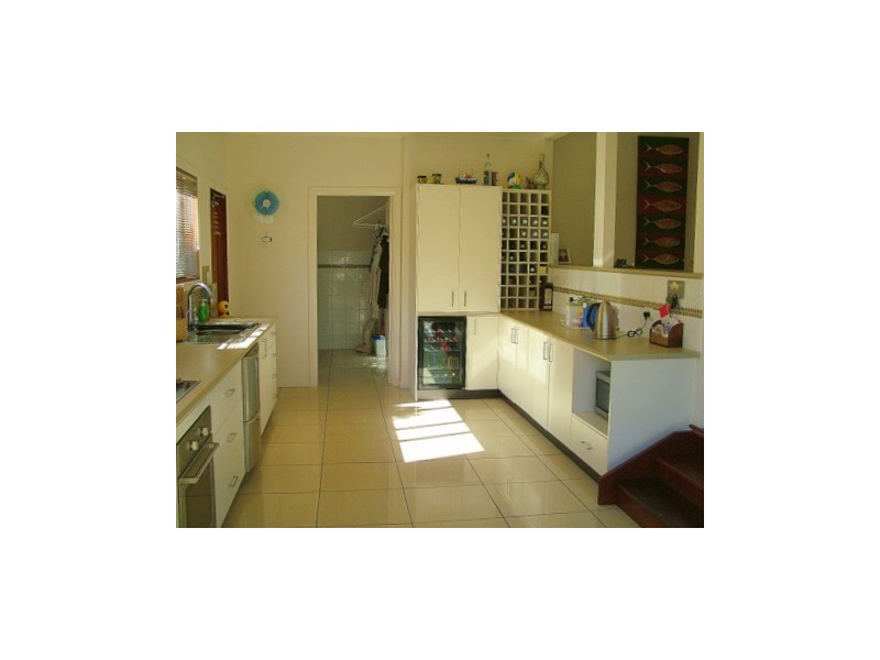 94 Queens Esplanade, Thorneside QLD 4158