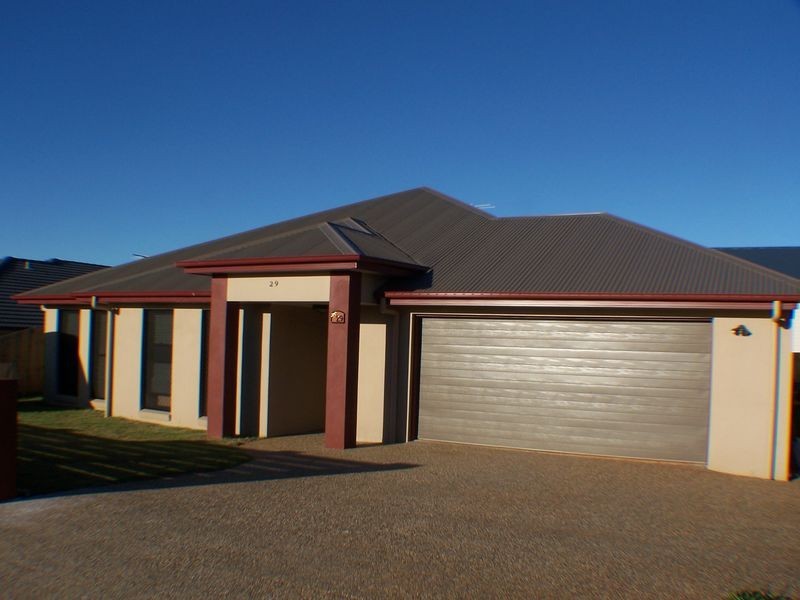 29 Hoskins Drive, Wellington Point QLD 4160