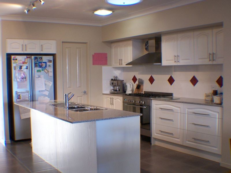 29 Hoskins Drive, Wellington Point QLD 4160