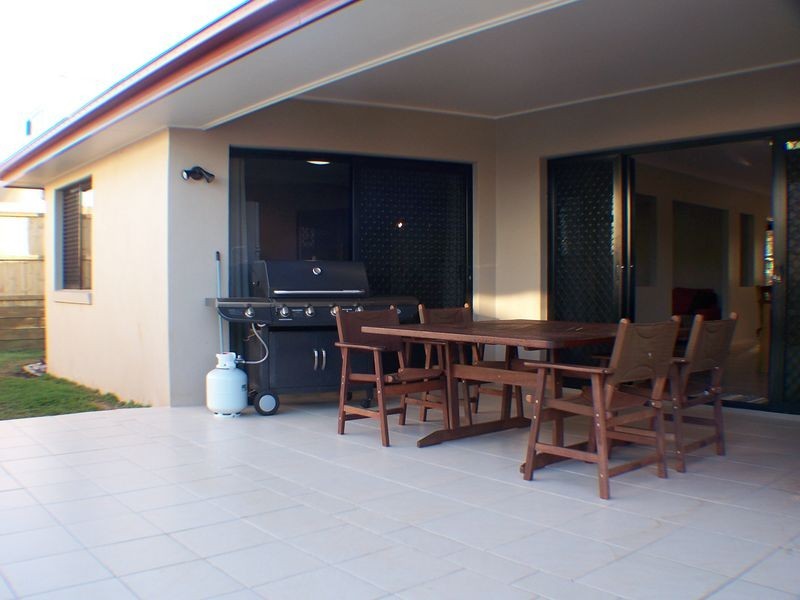 29 Hoskins Drive, Wellington Point QLD 4160