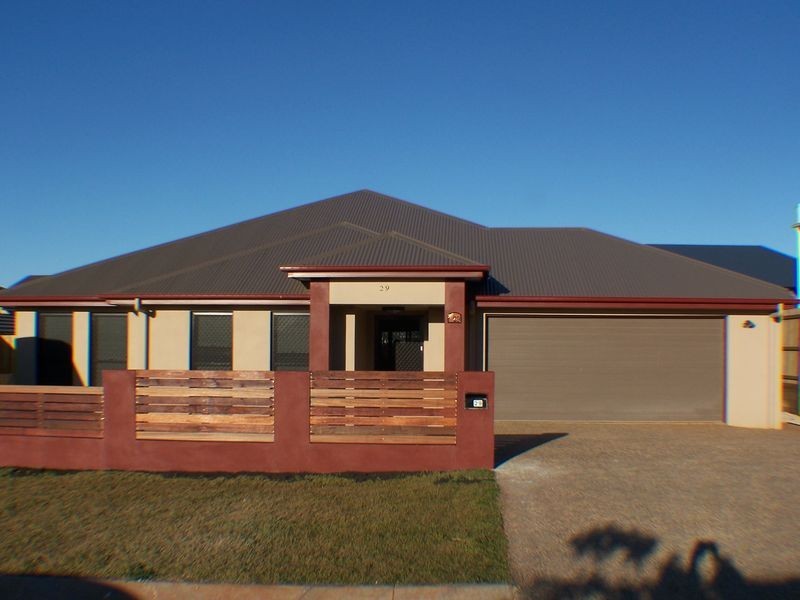 29 Hoskins Drive, Wellington Point QLD 4160