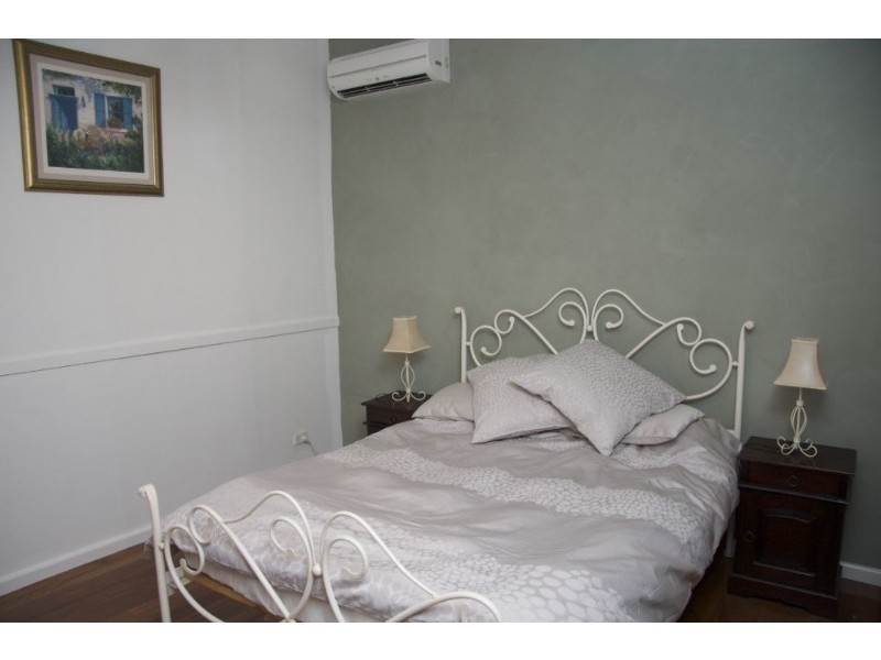 1 Court Street, Ormiston QLD 4160