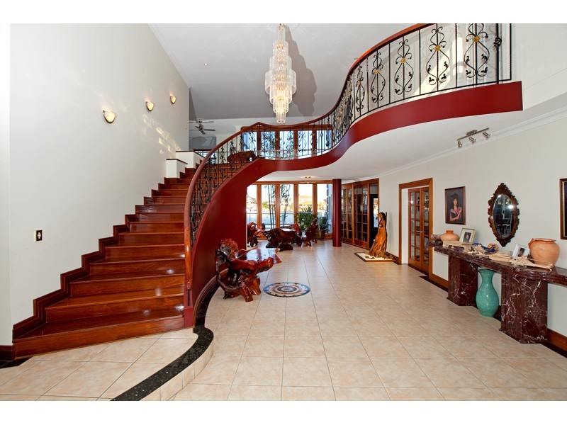11 Grenoble Place, Ormiston QLD 4160
