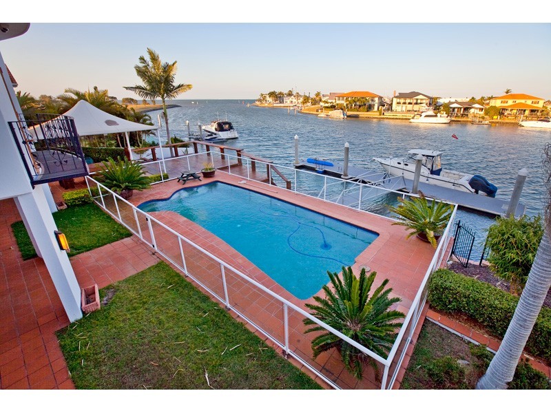 11 Grenoble Place, Ormiston QLD 4160